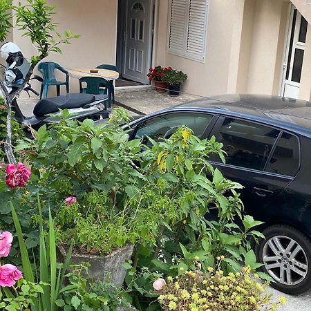 Apartmani Dada Kotor Exterior photo