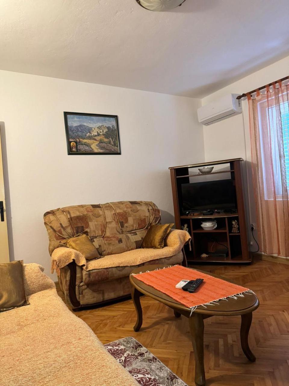 Apartmani Dada Kotor Exterior photo